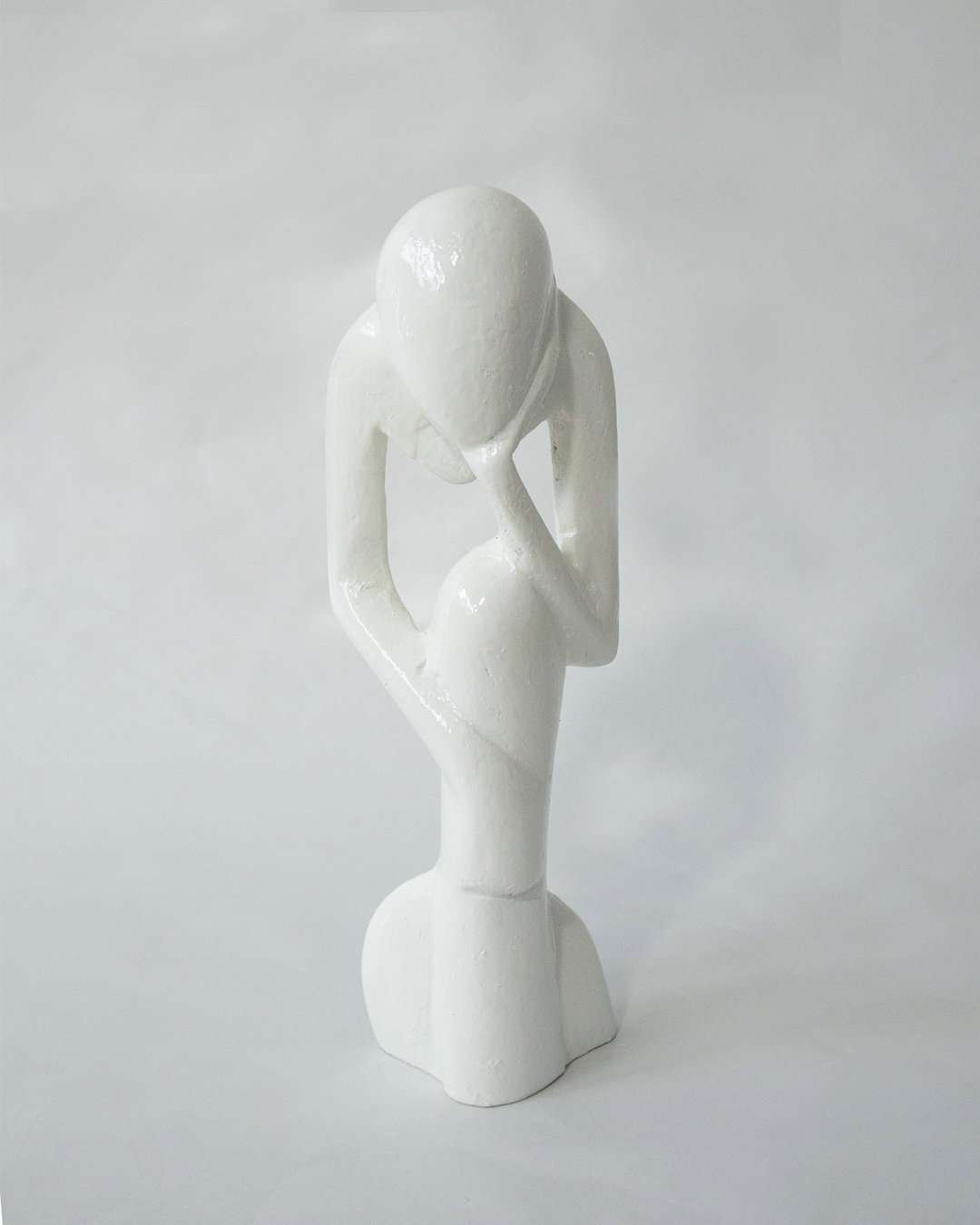 Statue en bois “Intense Pensée”